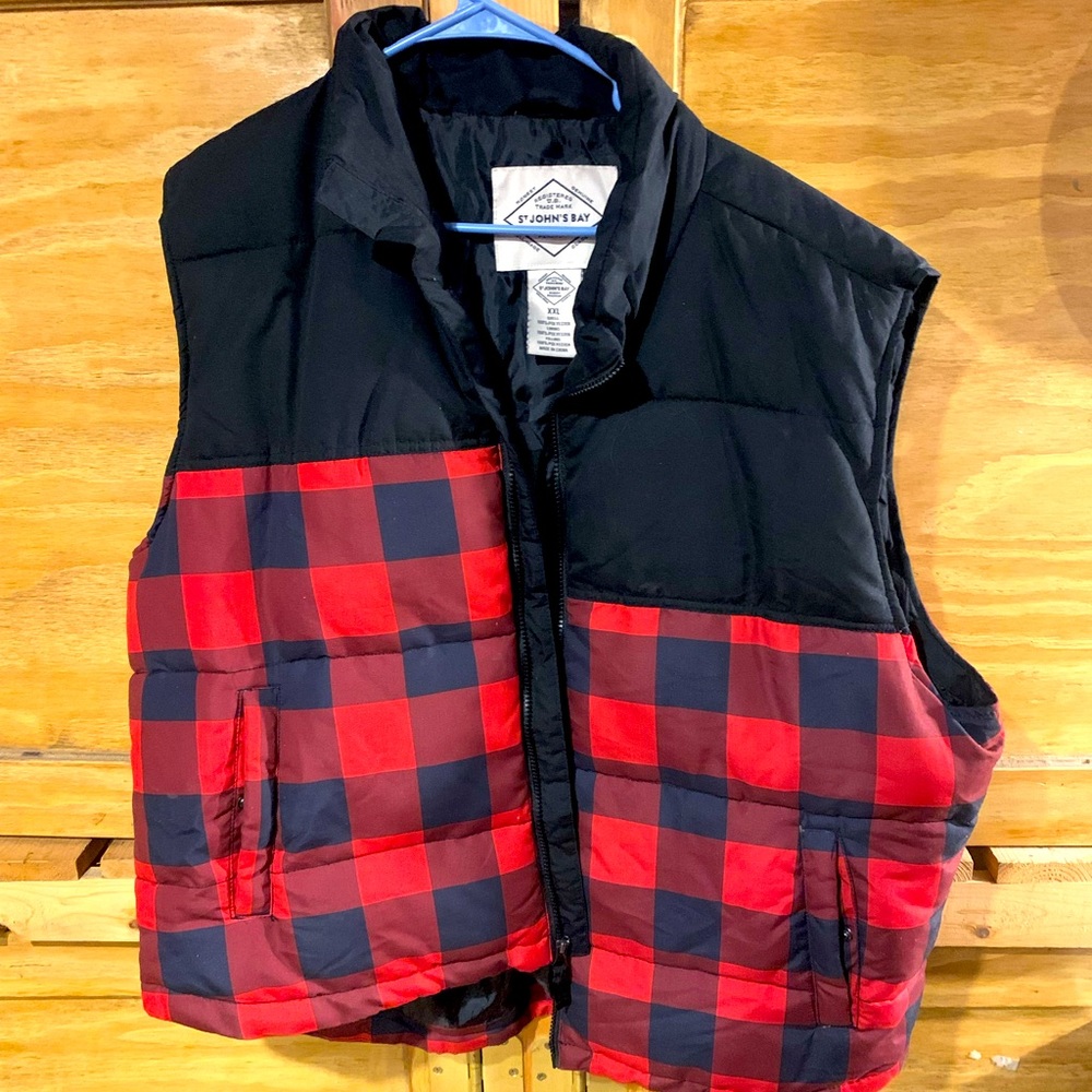 Saint Johnson’s baby vest plaid black on top 2XL